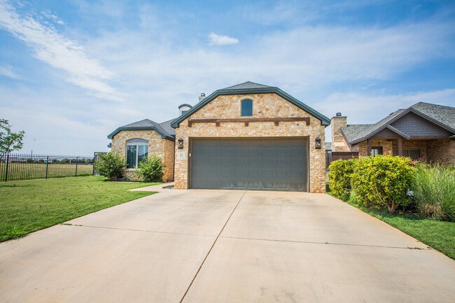 Photo - 23 Wilshire Blvd