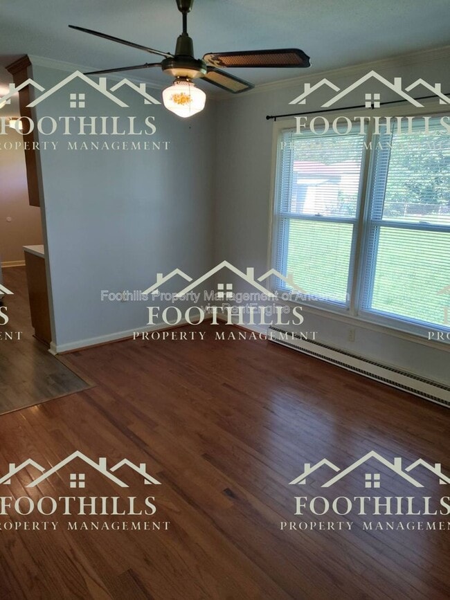 Photo - 3503 Woodcone Trail