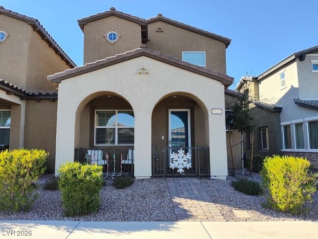 Building Photo - 828 Royal Beekman St