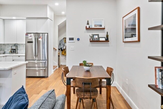 Photo - 303 Sumner St Unit 3R