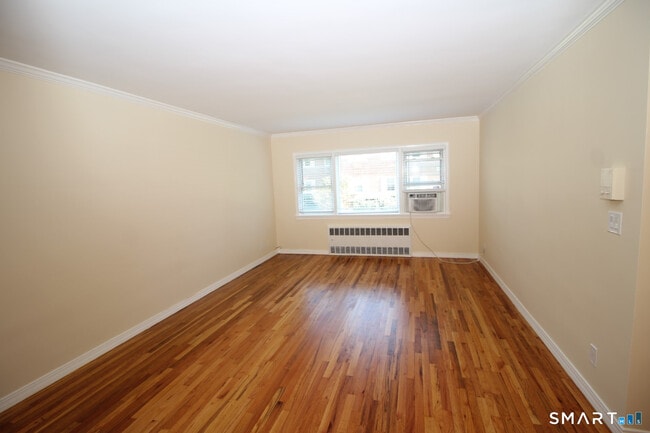 Photo - 244 Glenbrook Rd Unit 35A