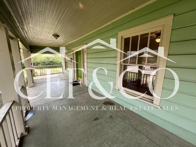 Photo - 2446 Wallace Ave