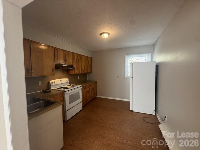 Photo - 341 Laurel St