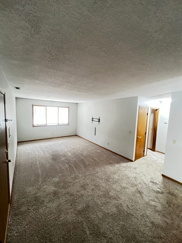Building Photo - 703 11th Avenue B Ct Rental