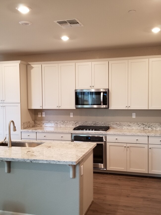 Photo - 51 Baird Cir