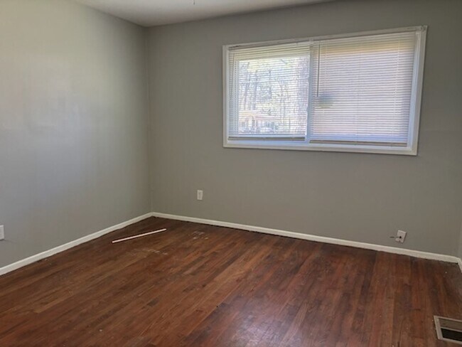 Photo - 2846 Marydale Dr