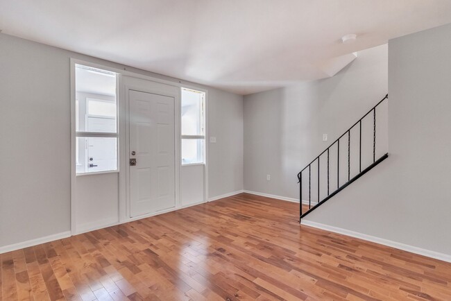 Photo - Two bedroom one Bathroom House for rent