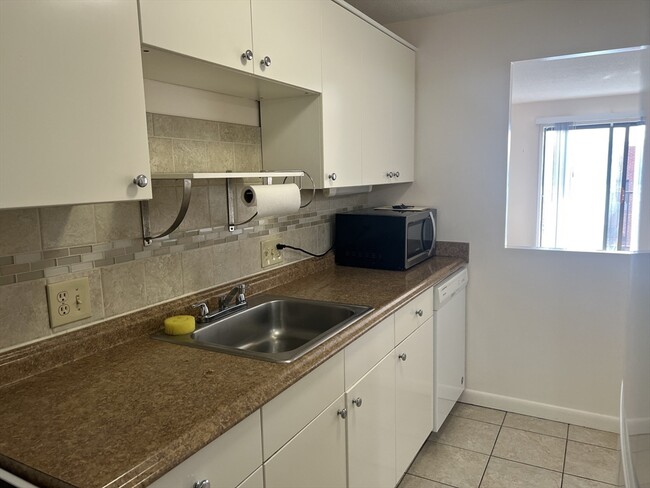 Photo - 800 Governors Dr Unit 36