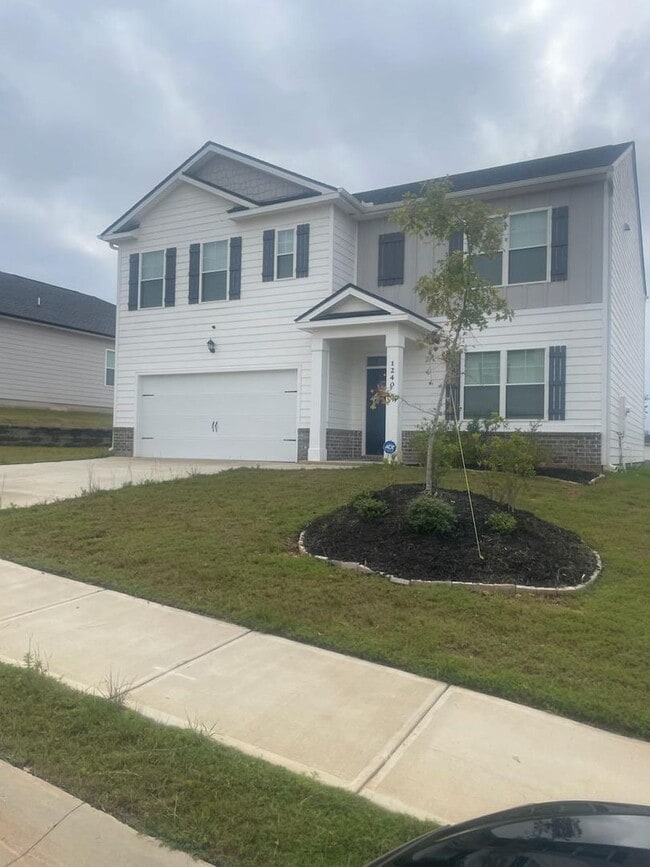 Building Photo - LIKE NEW HOME-NEIGHBORHOOD POOL, PICKLEBALL, CABANA,WALKING TRAILS
