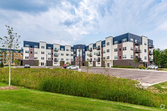 Photo - Arris Blaine