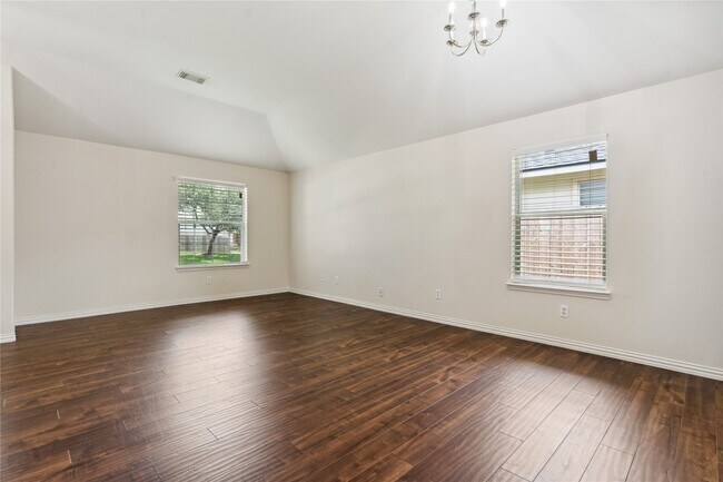 Photo - 19511 Ingham Dr