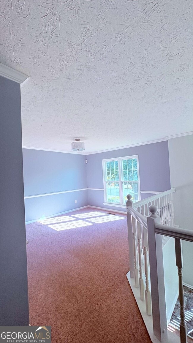 Photo - 221 Heathrow Dr