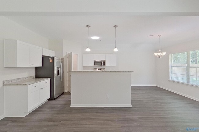 111 Live Oak Dr