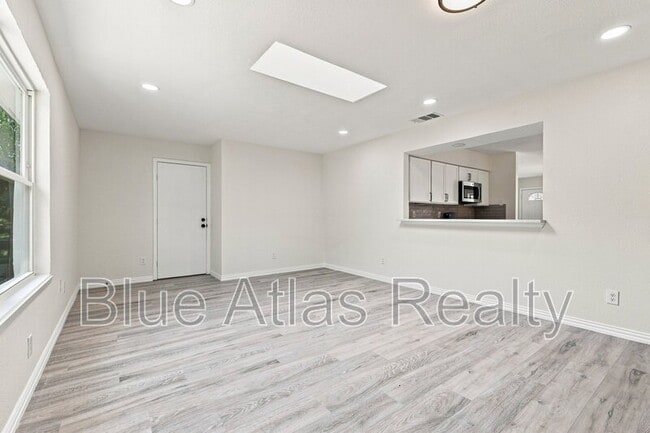 Photo - 6008 Golden Gate Dr