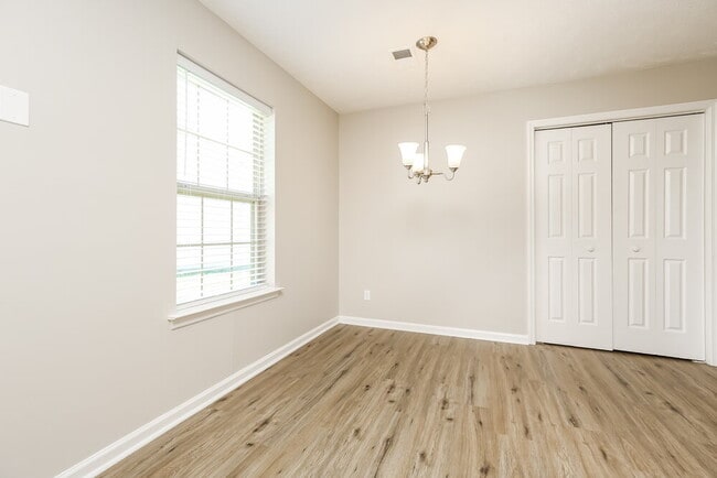 Photo - 722 Lou Gehrig Cir