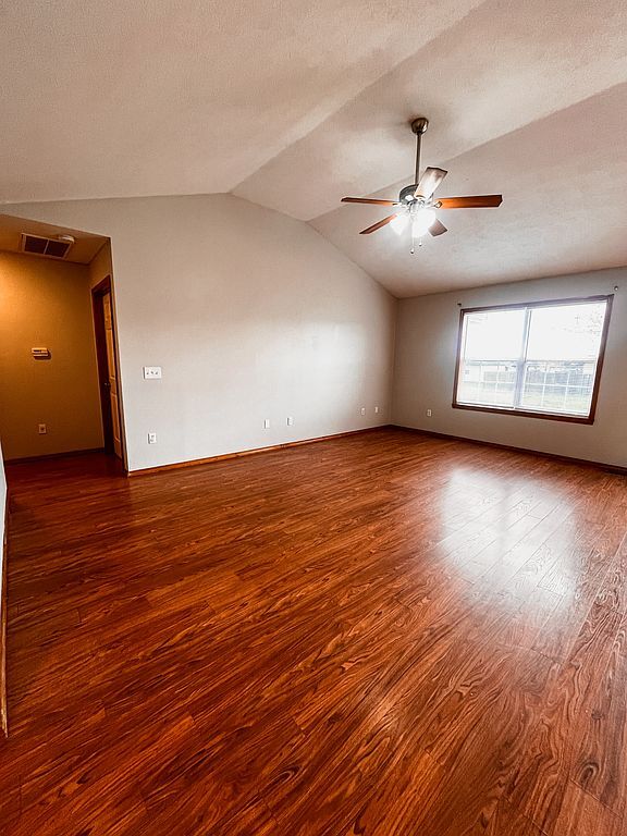 Photo - 765 Stanford Ct