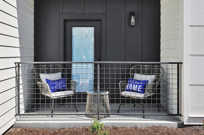 Pointe Grand Jacksonville West