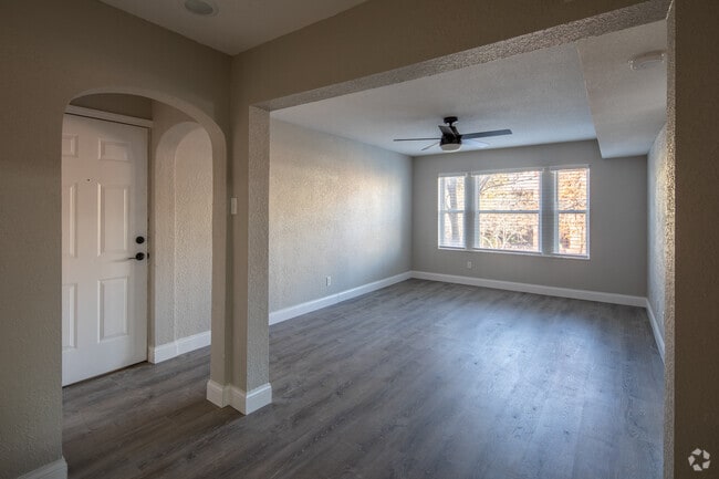 Photo - Clayton Square Apartments