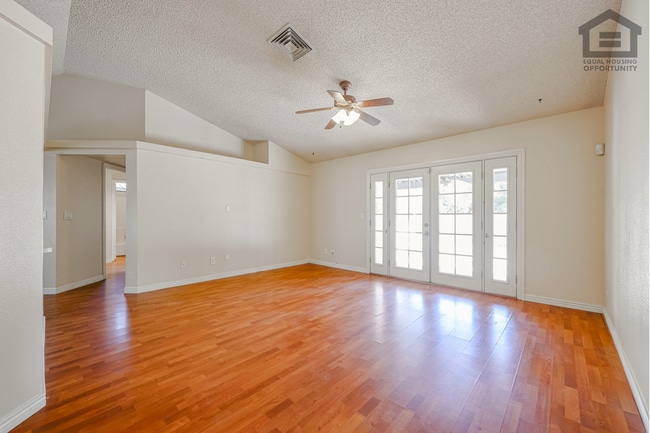 Photo - 5727 W Villa Maria Dr