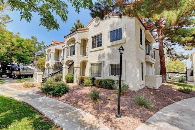 Photo - 4700 Nara Vista Way Unit 101