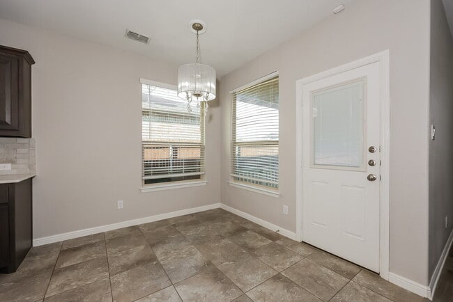 Photo - 9132 Golden Hollow Ln