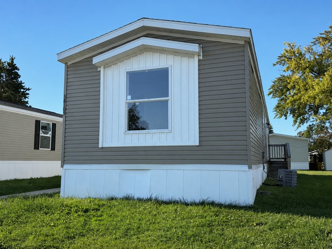Building Photo - 38105 Orleans St