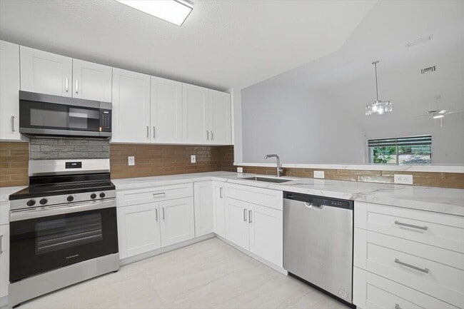 Photo - 4112 Pine Ridge Ln