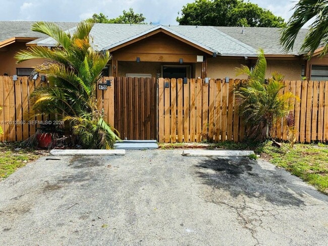 Building Photo - 6755 NW 187th Terrace