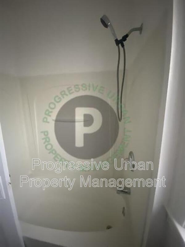 Photo - 1442 W 101st St