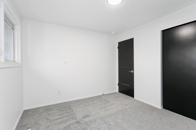 Photo - Remodeled Tacoma Duplex with Solar Panels & Fenced Yard **$500 OFF FIRST MONTHS RENT**