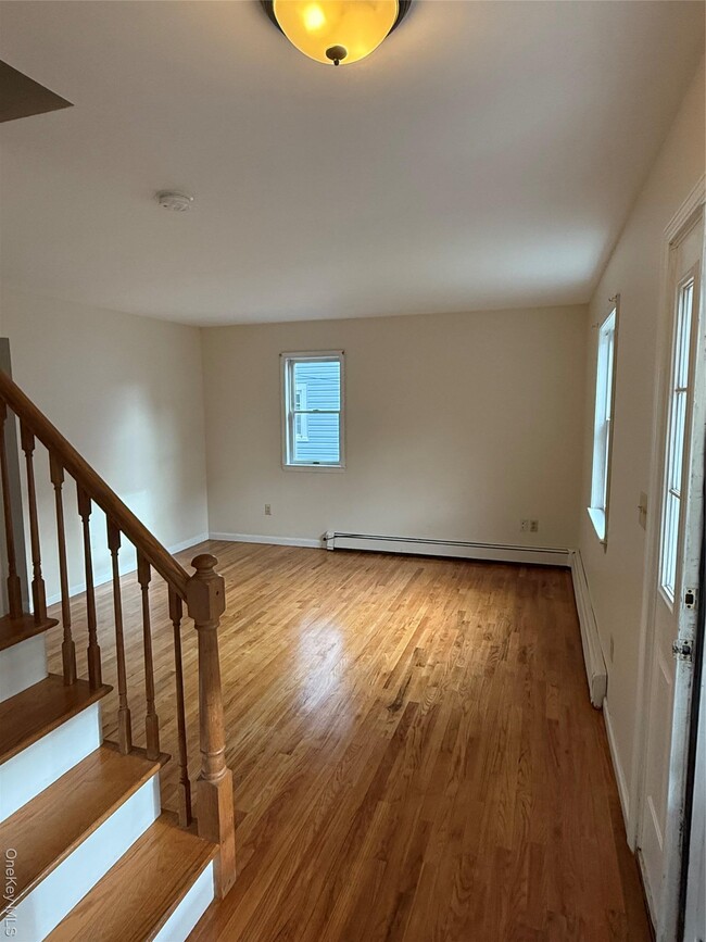 Photo - 39 Royce Ave