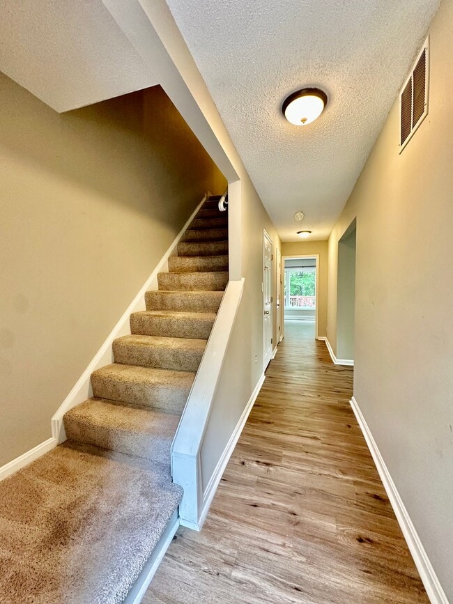 Photo - 3052 Choctaw Ridge Ct