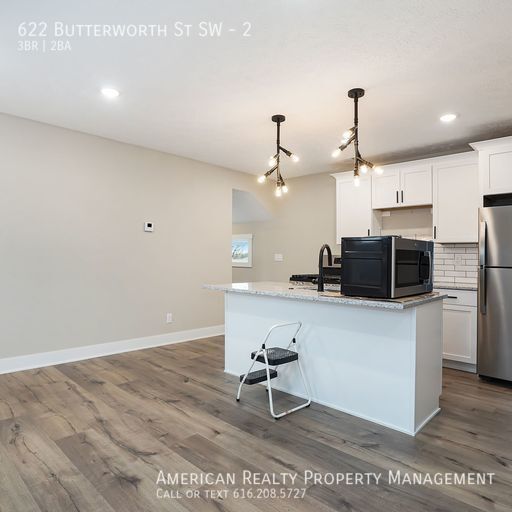 Photo - 622 Butterworth St SW Unit 2