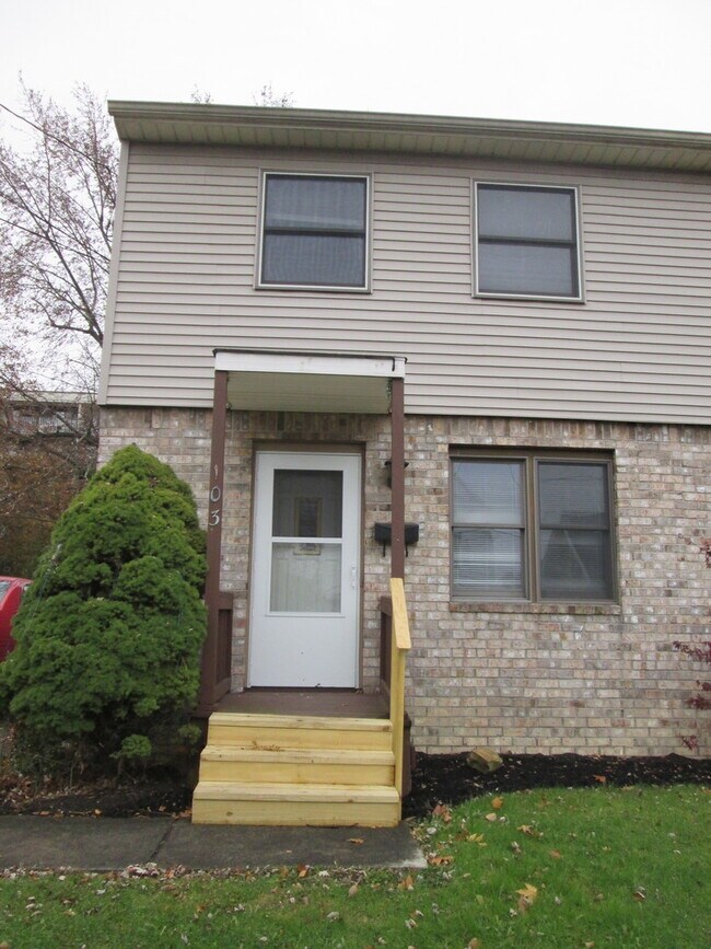 103 Hazel St