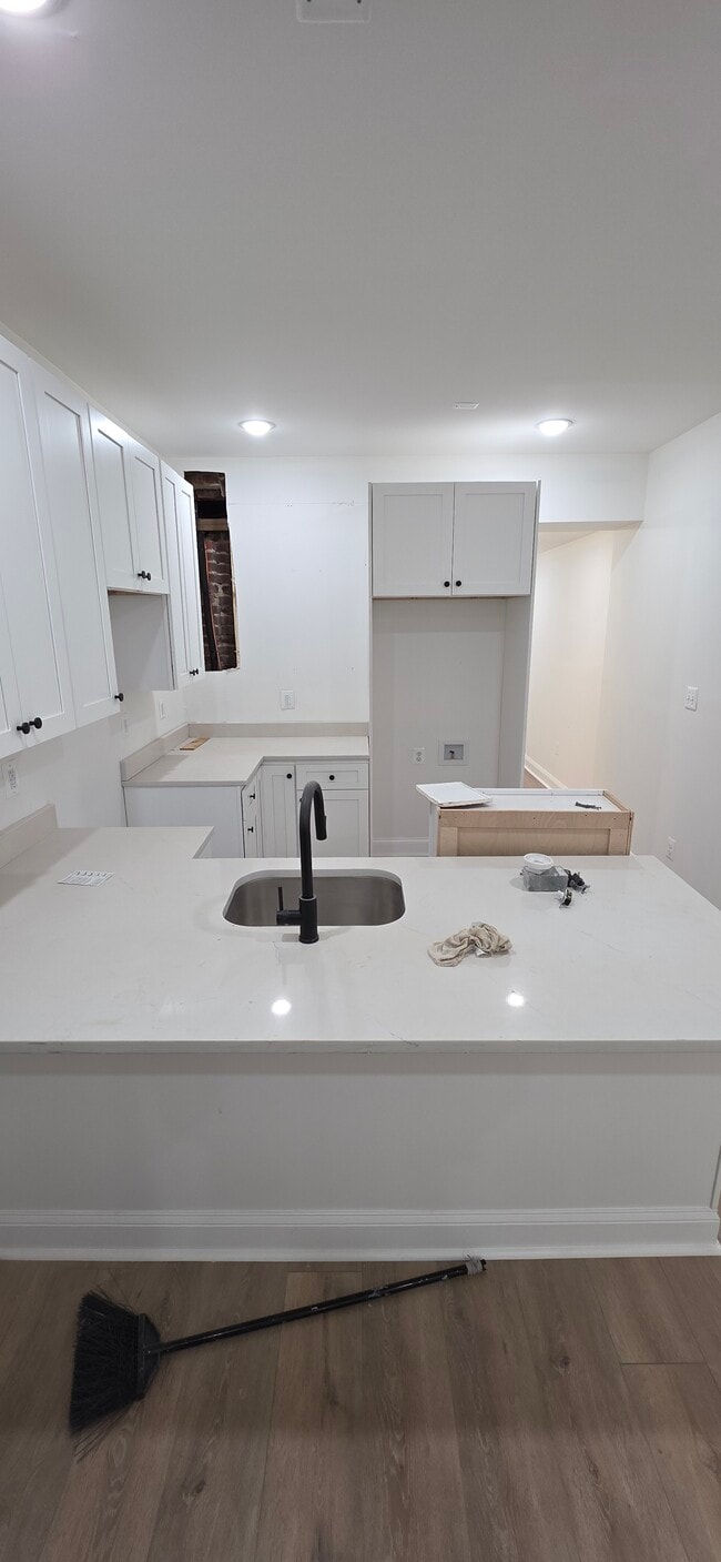 Photo - 222 N Glover St