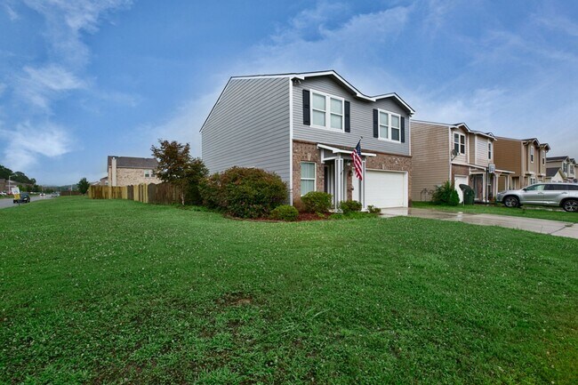 Photo - THREE BEDROOM/TWO BATH SPACIOUS HOME - OWE...