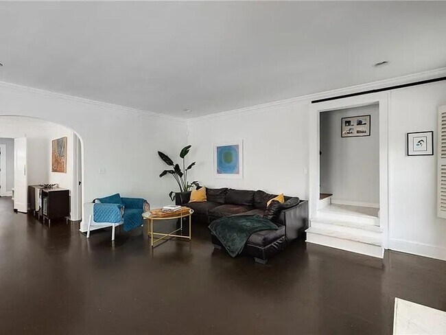 Photo - 311 Glendale Ave