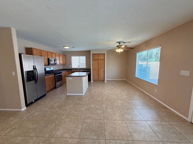 Photo - 3 Bedroom House with Pool