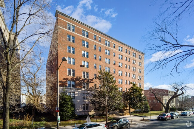 1BR, 1BA - 550SF