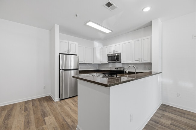 Photo - White Oak