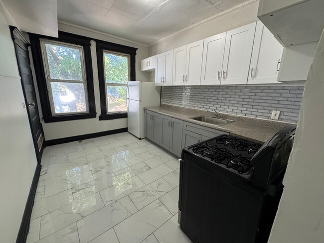 Photo - 45 Treacy Ave