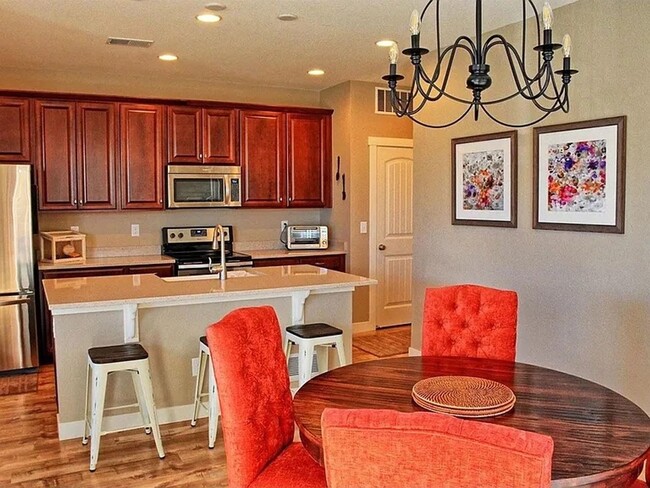 Photo - Outstanding Townhome W/ Large 3 Bed- 2.5 B...