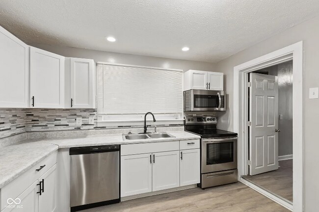 Photo - 734 Parkway Ave