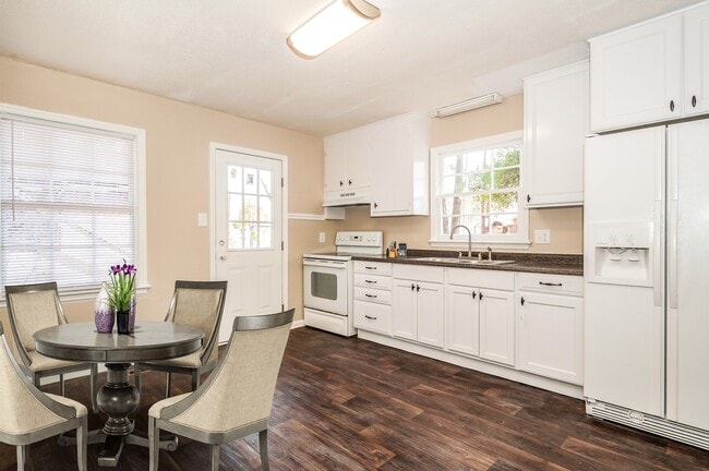 Photo - Home near Tobacco Trail in Durham!