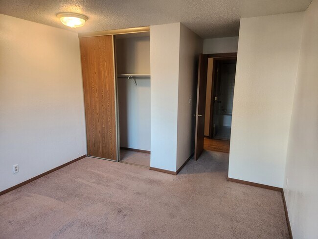 Photo - 4 Pine Tree Dr Unit 214