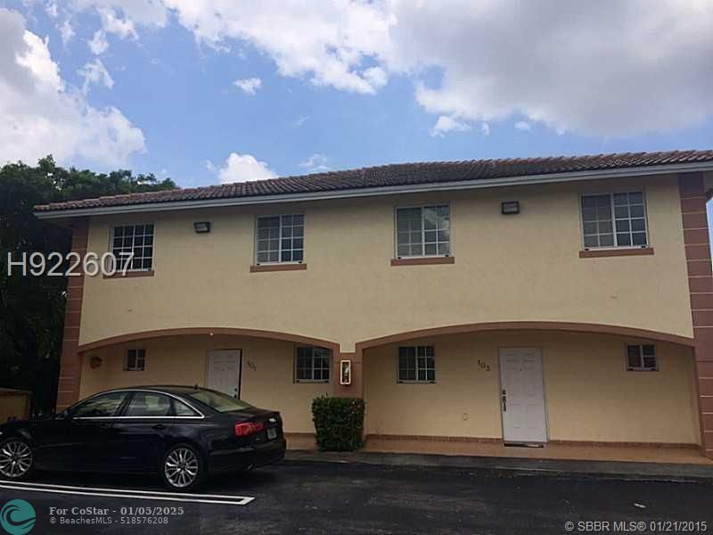 Photo - 6759 NW 182nd St Unidad 102 Rental