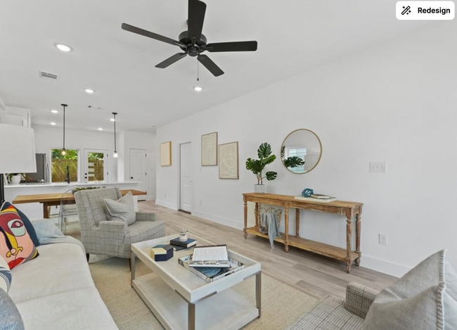 Photo - 1450 Dewalt St