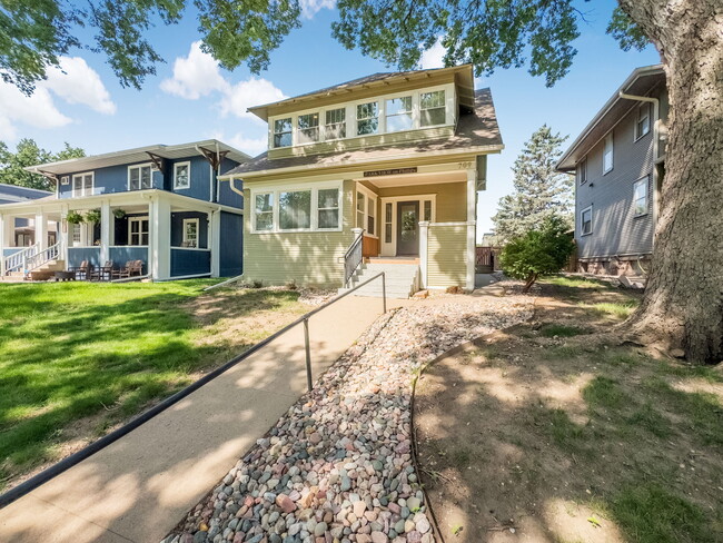 Photo - 709 S Phillips Ave Unit ParkView on Phillips 1