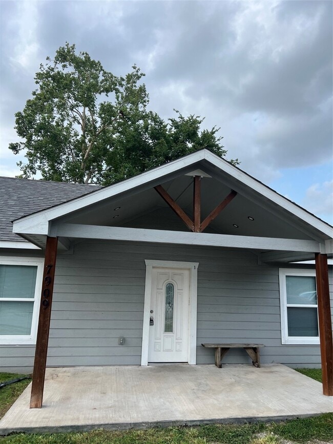 Photo - 7909 Brutus St Unidad 1