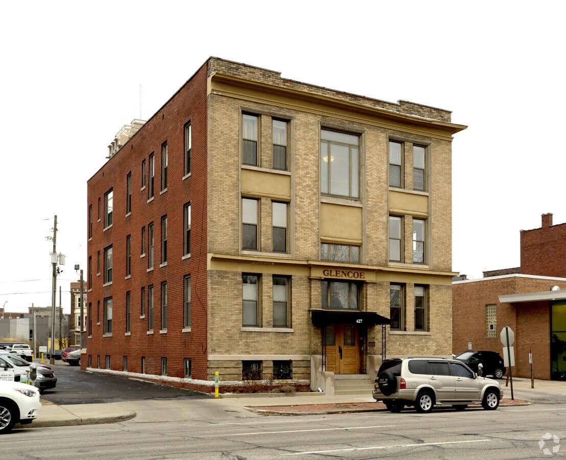 Photo - Glencoe Apartments